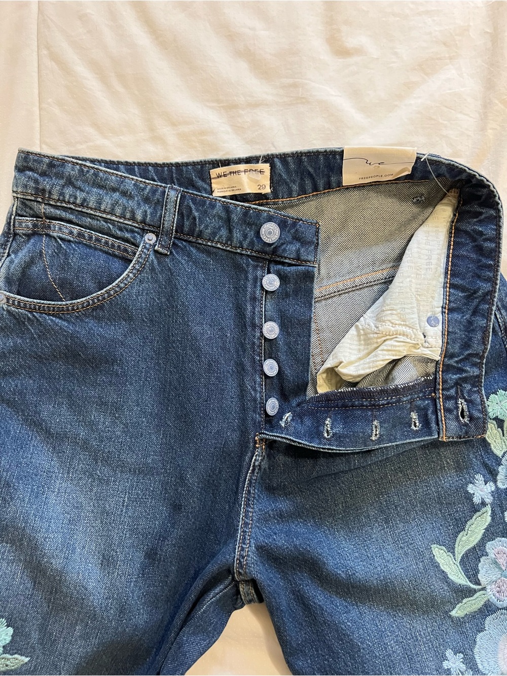 NWT Free People Willow Floral forget me not Embroidered jeans w 29 we the free - Picture 10 of 16